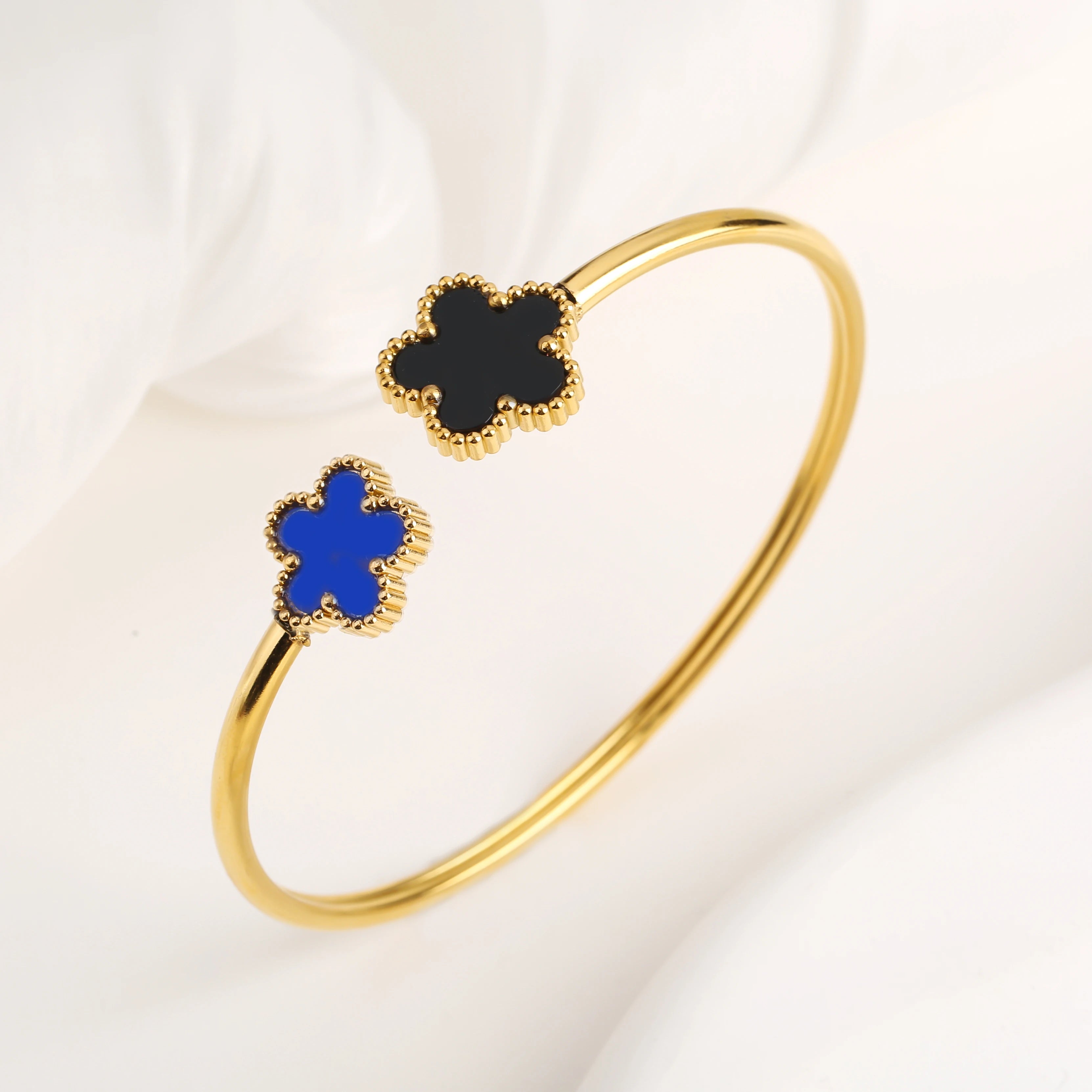Elegant Gold Cuff