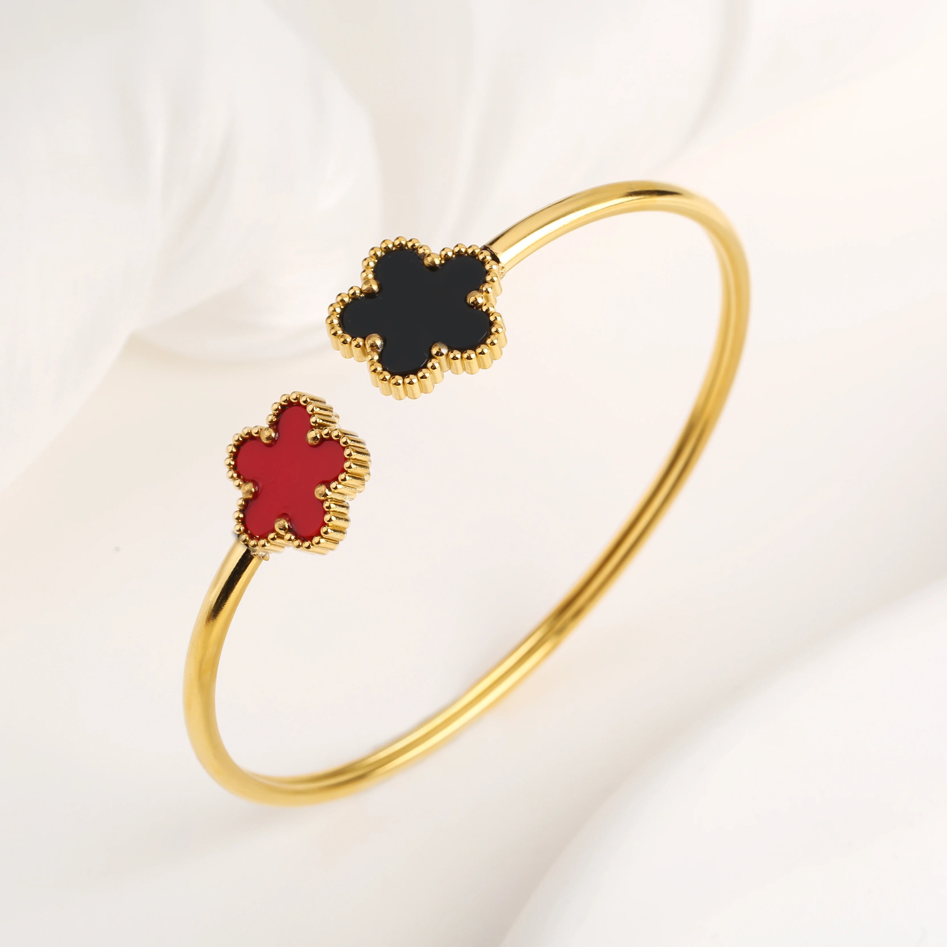 Elegant Gold Cuff